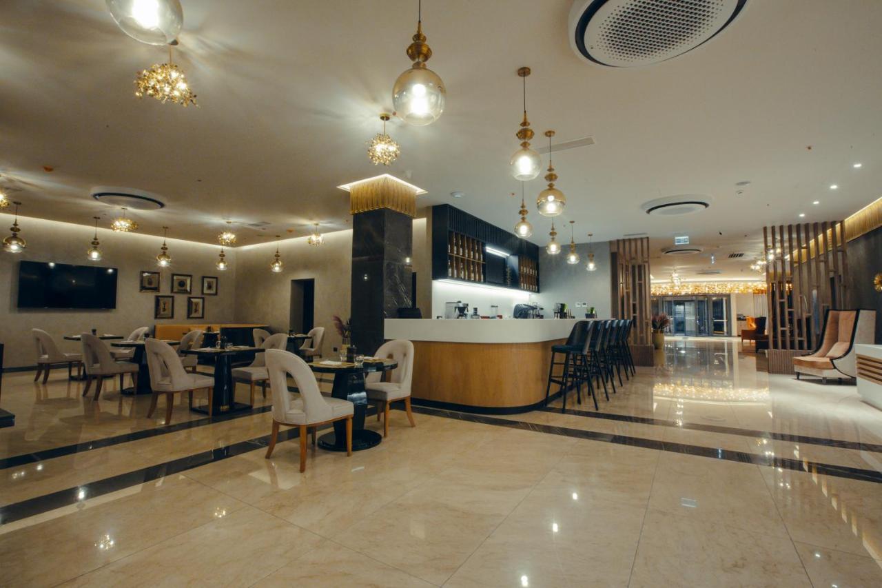 Marjan Plaza Hotel Tiflis Exterior foto